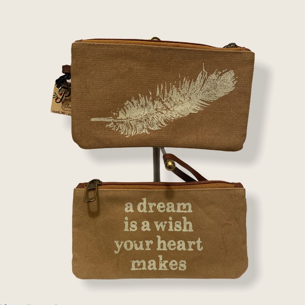 🆕Primitives by Kathy:Canvas Wristlet-NWT